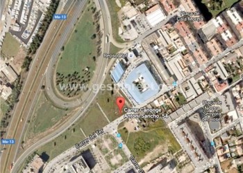 OPORTUNIDAD. SOLAR EN POLÍGONO DE SON FUSTER.