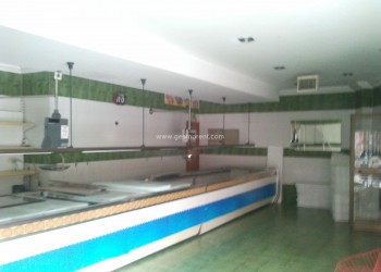 SE ALQUILA LOCAL DE 400M2 APROX. ZONA SERRALTA