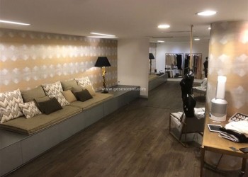 SE TRASPASA LOCAL DE 60M2 TOTALMENTE REFORMADO EN JAIME III