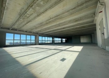 NAVE EN VENTA, EN SEGUNDA PLANTA EN POLIGONO SON OMS