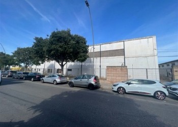 NAVE INDUSTRIAL EN ALQUILER EN EL POLÍGONO DE SON CASTELLÓ