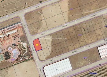 SOLAR INDUSTRIAL EN VENTA EN ALJARAFE
