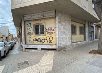 LOCAL COMERCIAL EN VENTA EN SANTA CATALINA
