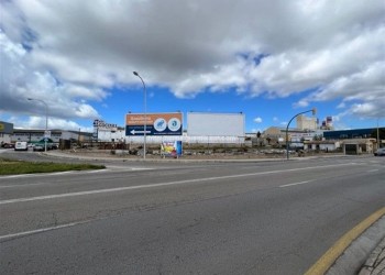 SOLAR INDUSTRIAL EN VENTA EN EL POLÍGONO CAN VALERO