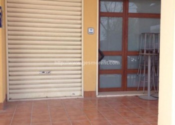 LOCAL COMERCIAL EN VENTA EN SA CABANA