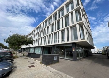 EDIFICIO EN VENTA EN EL POLÍGONO SON CASTELLÓ