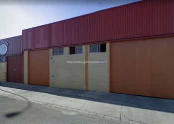 NAVE ADOSADA EN VENTA EN ÉCIJA