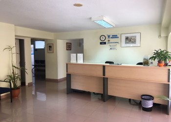SE VENDE LOCAL DE 380M2 APROX. EN ZONA TENIS