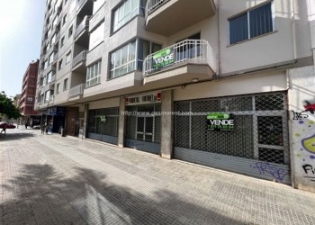 CONJUNTO DE LOCALES EN VENTA EN ZONA FONERS