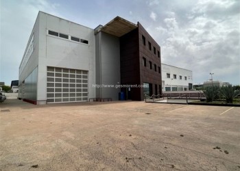 NAVE INDUSTRIAL A LA VENTA EN POLIGONO SON NOGUERA