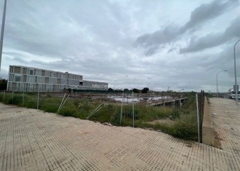 SOLAR EN VENTA/ALQUILER EN POLÍGONO SON MORRO