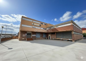 NAVE EN ALQUILER Y VENTA EN SANT JOAN D’ESPÍ