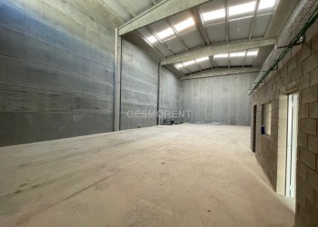 NAVE DE OBRA NUEVA FINALIZADA EN ALQUILER EN ESPARRAGUERA, BARCELONA
