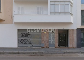LOCAL EN VENTA CON INQUILINO EN PERE GARAU